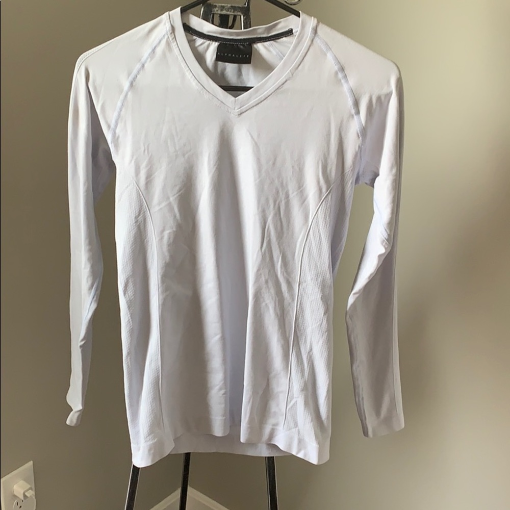 Alphalete long sleeve